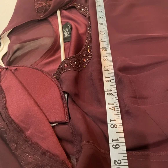 Ignite Evenings NWOT women’s 2 piece fancy dress Size 8P Plum color Fully lined - Picture 4 of 6